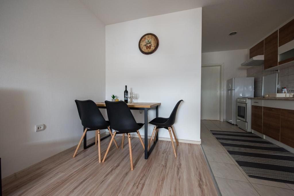 Apartman Luca Appartement Livno Buitenkant foto